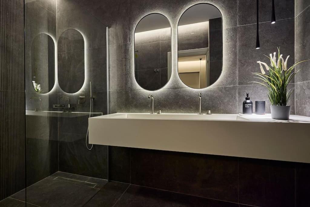 Athens Metropolitan Grand Residence Экстерьер фото